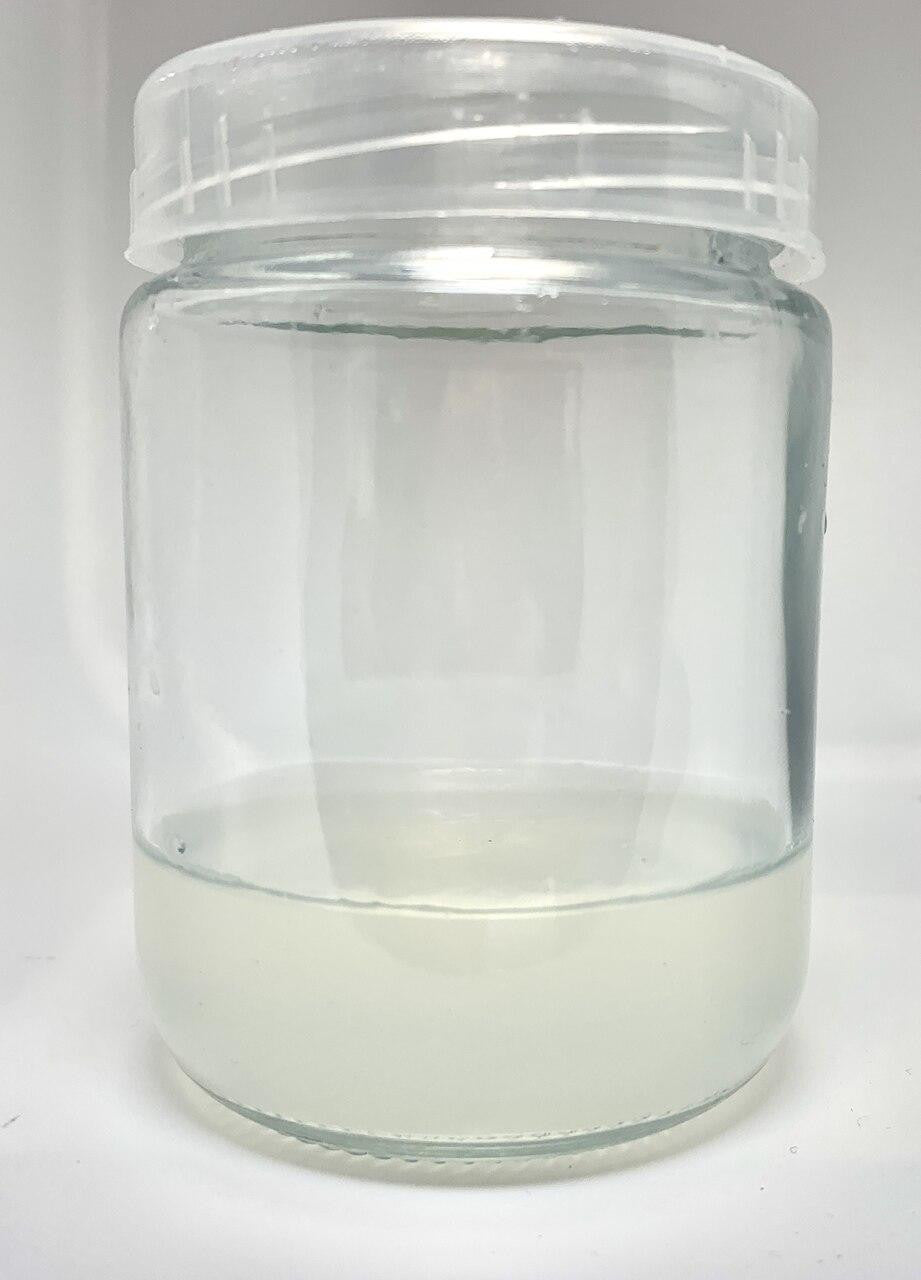 Supreme TC Grade Agar displaying empty vessel of agar.
